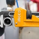 INGCO HPW0836 Pipe Wrench 36" Heavy Duty Pipe Wrench, Adjustable Plumbing Wrench (1 Set) - Image 3